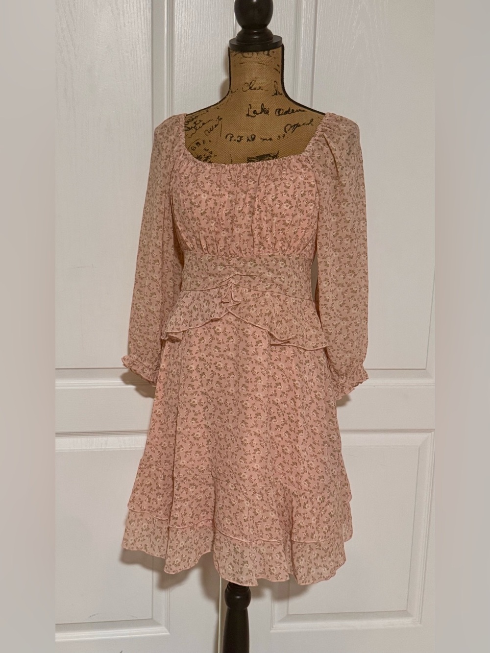 Umgee brand new with tags! Womens Pink Floral Ruffle Dress